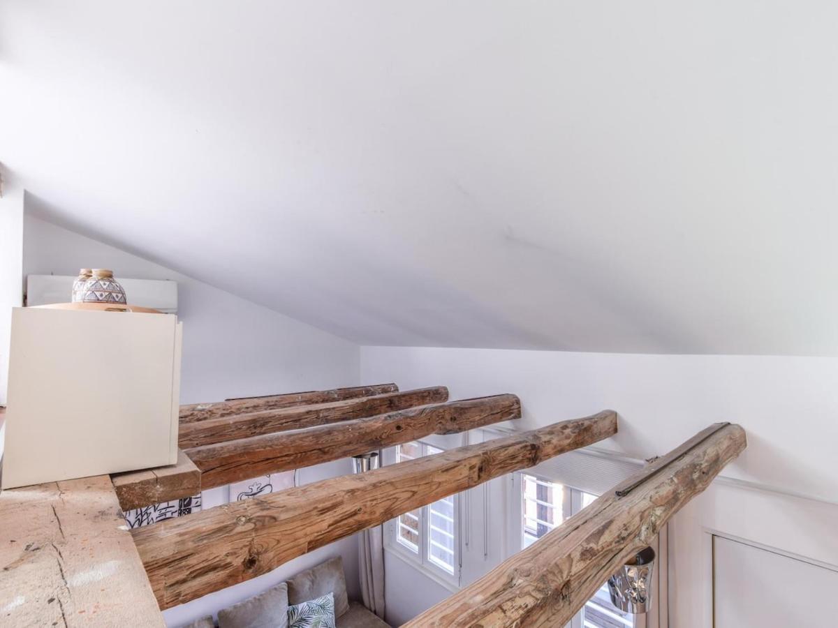 Apartamento En La Plaza De Lavapies Para 4 Personas Мадрид Экстерьер фото