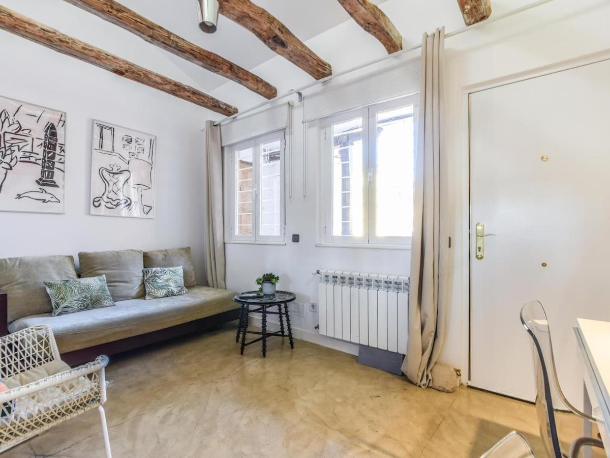 Apartamento En La Plaza De Lavapies Para 4 Personas Мадрид Экстерьер фото