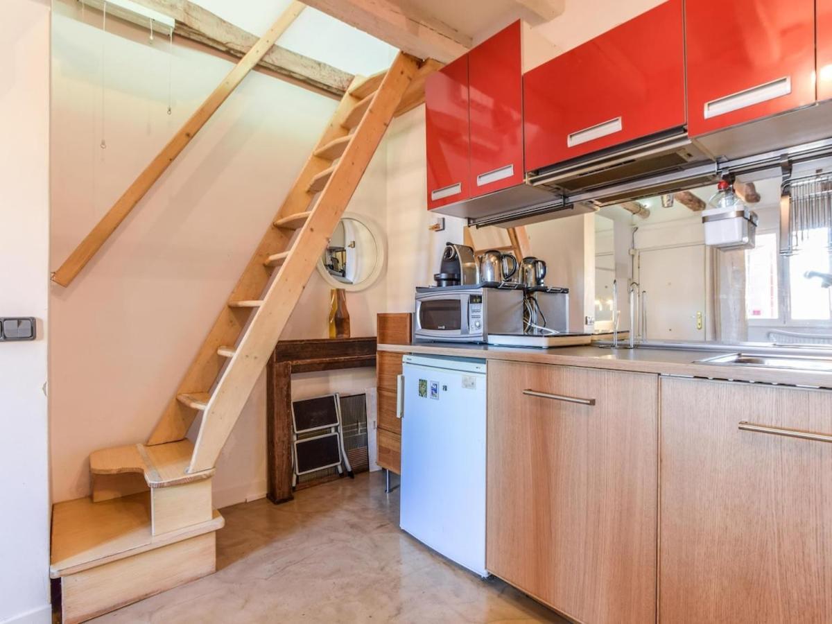 Apartamento En La Plaza De Lavapies Para 4 Personas Мадрид Экстерьер фото